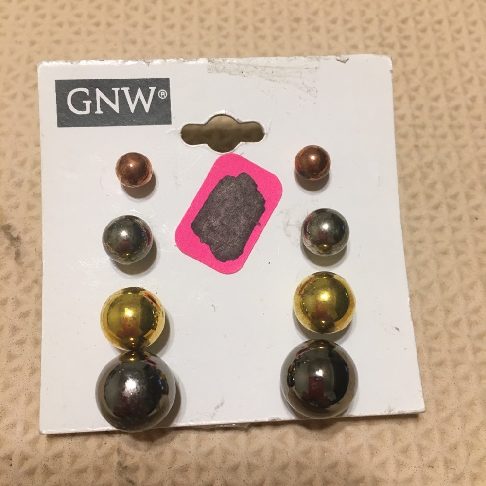 GNW Color Faux Pearl Earring Set NWT